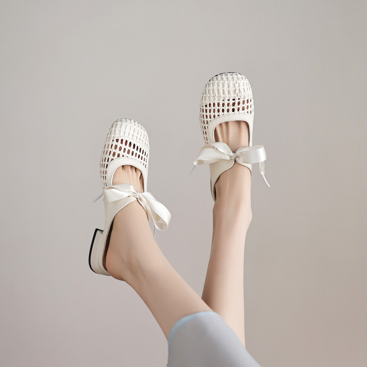 Closed Toe Slippers with Microfiber Upper and Rubber Sole
