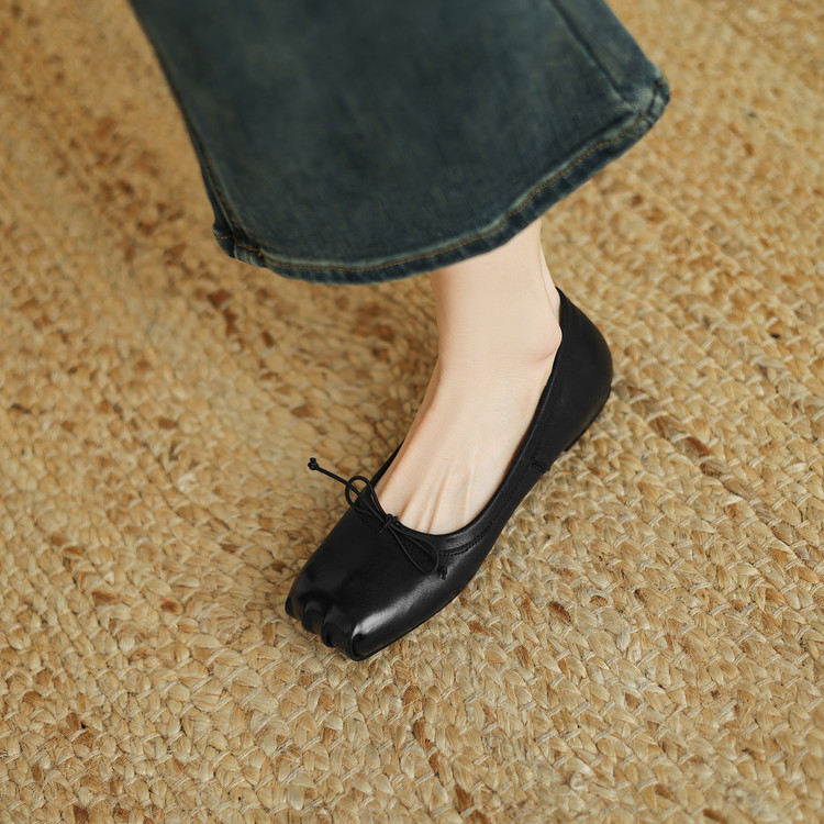 Fashion Flat Shoes in Brown and Black - Style s.html - Image 4