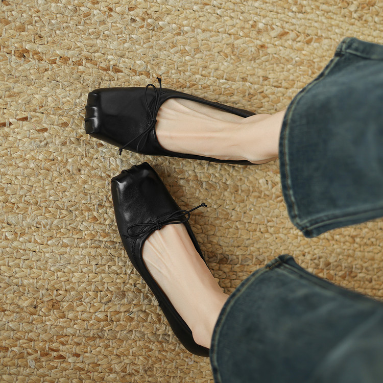 Fashion Flat Shoes in Brown and Black - Style s.html - Image 5