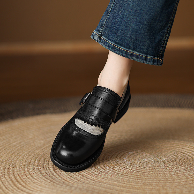 Women's Fashion Flat Shoes in Genuine Leather with Round Toe and Low Chunky Heel