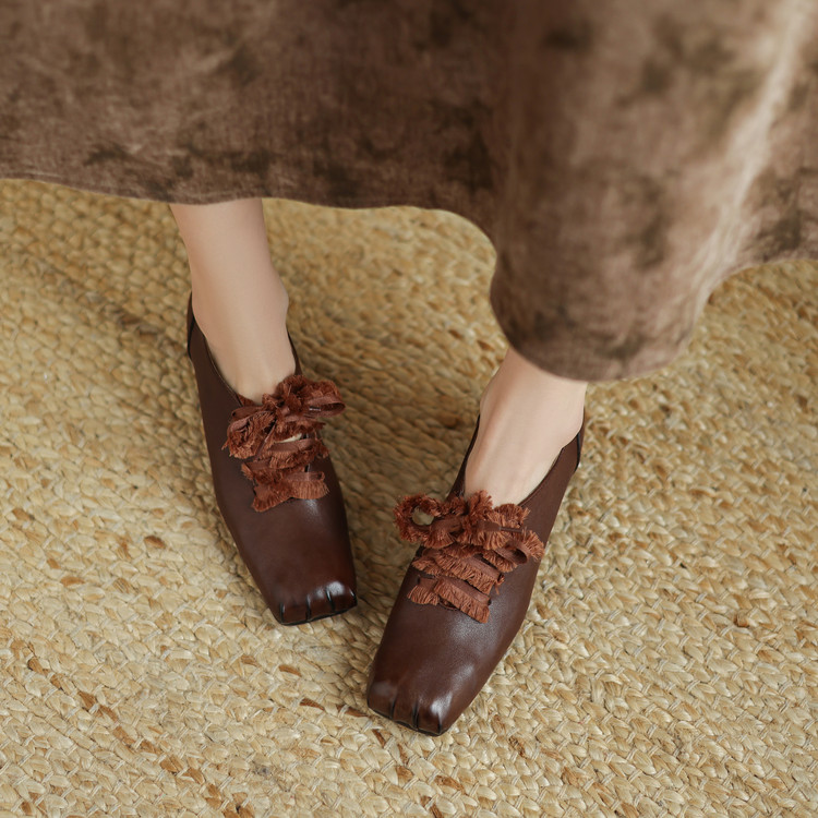Women's Fashion Single Shoes in Brown or Black - Style k.html